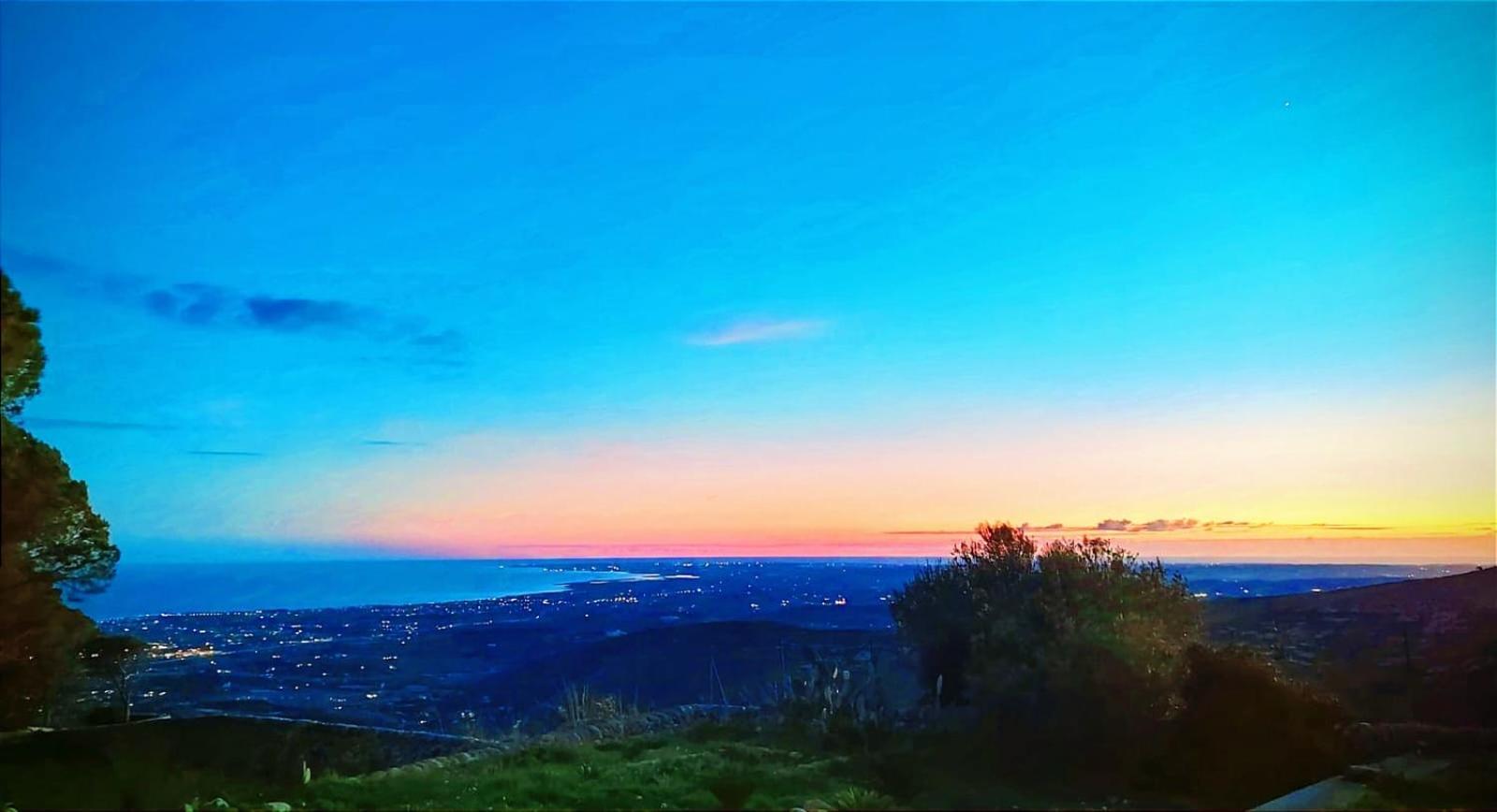 Villa Orizzonte Sullo Jonio อาโวลา ภายนอก รูปภาพ